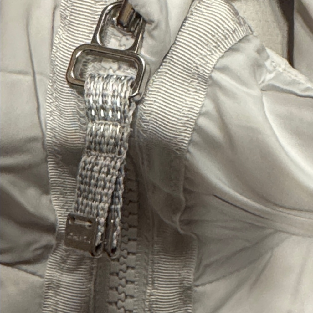 Athleta Primaloft Jacket. XS - Picture 4 of 13
